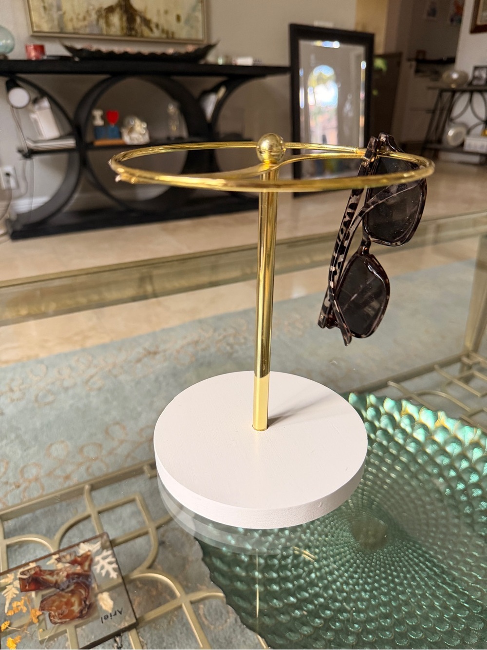 Amazon Gold and White Jewelry & Sunglasses Stand
